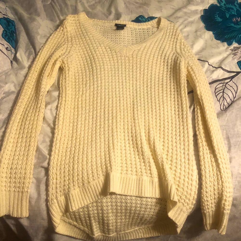 Rue 21 sweater